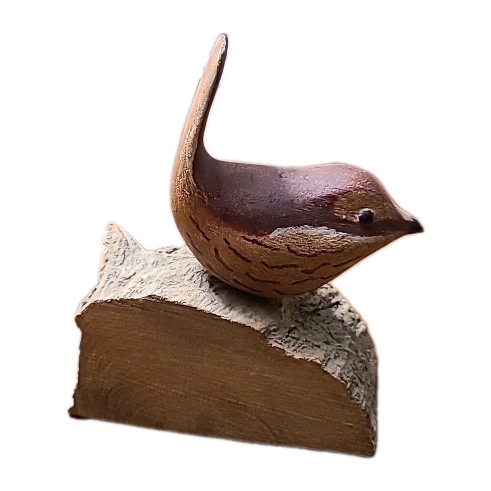 Vintage*Hand Carved*Wren on Driftwood Wood Carving Bird Artist Signed on Tail***
